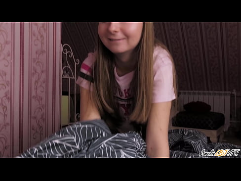 ❤️ Blondie duboko siše svoju drugu prijateljicu i dobiva spermu u usta ❌ Porno u pornografiji bs.xxxdl.ru